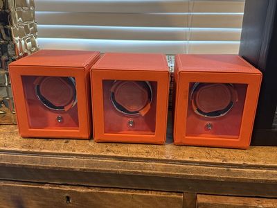 Wolf watch winder with all accessories
