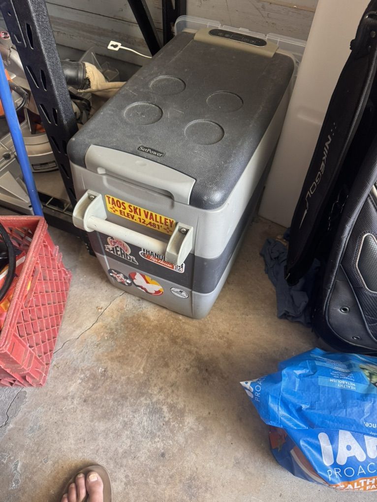 CampIng Fridge For Car