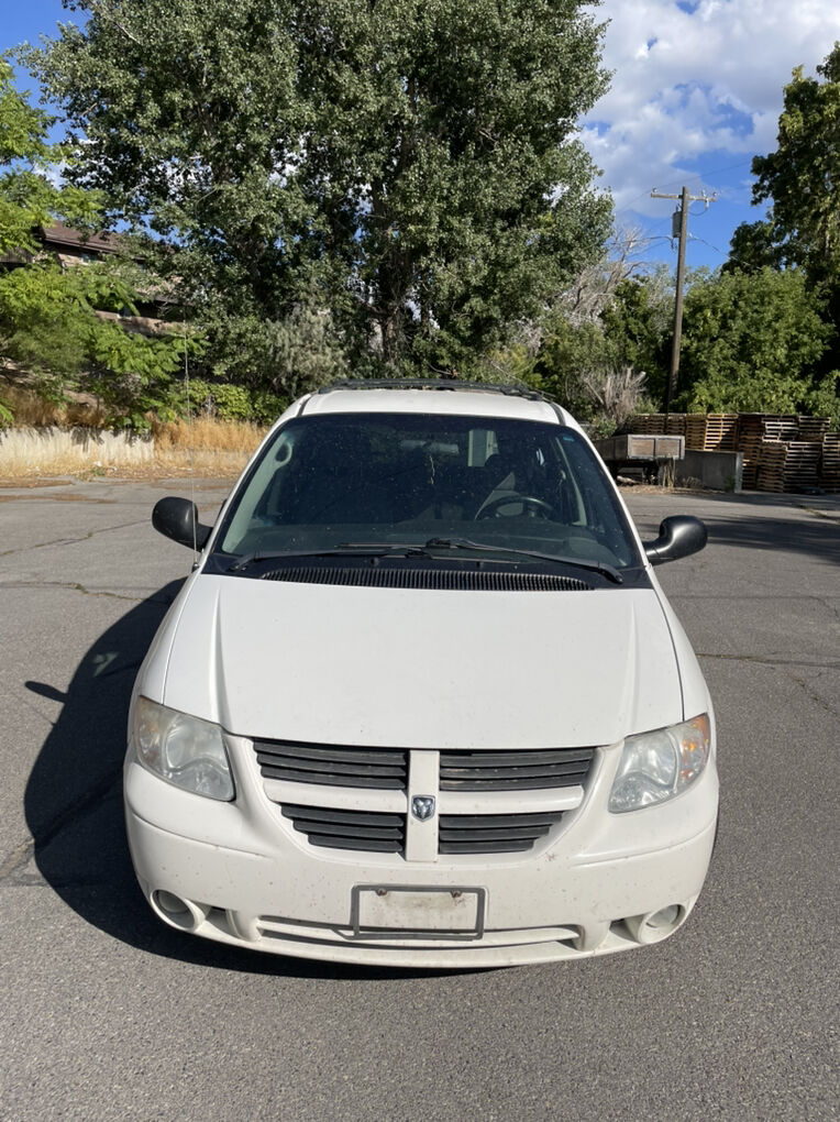 2005 Dodge Grand Caravan 