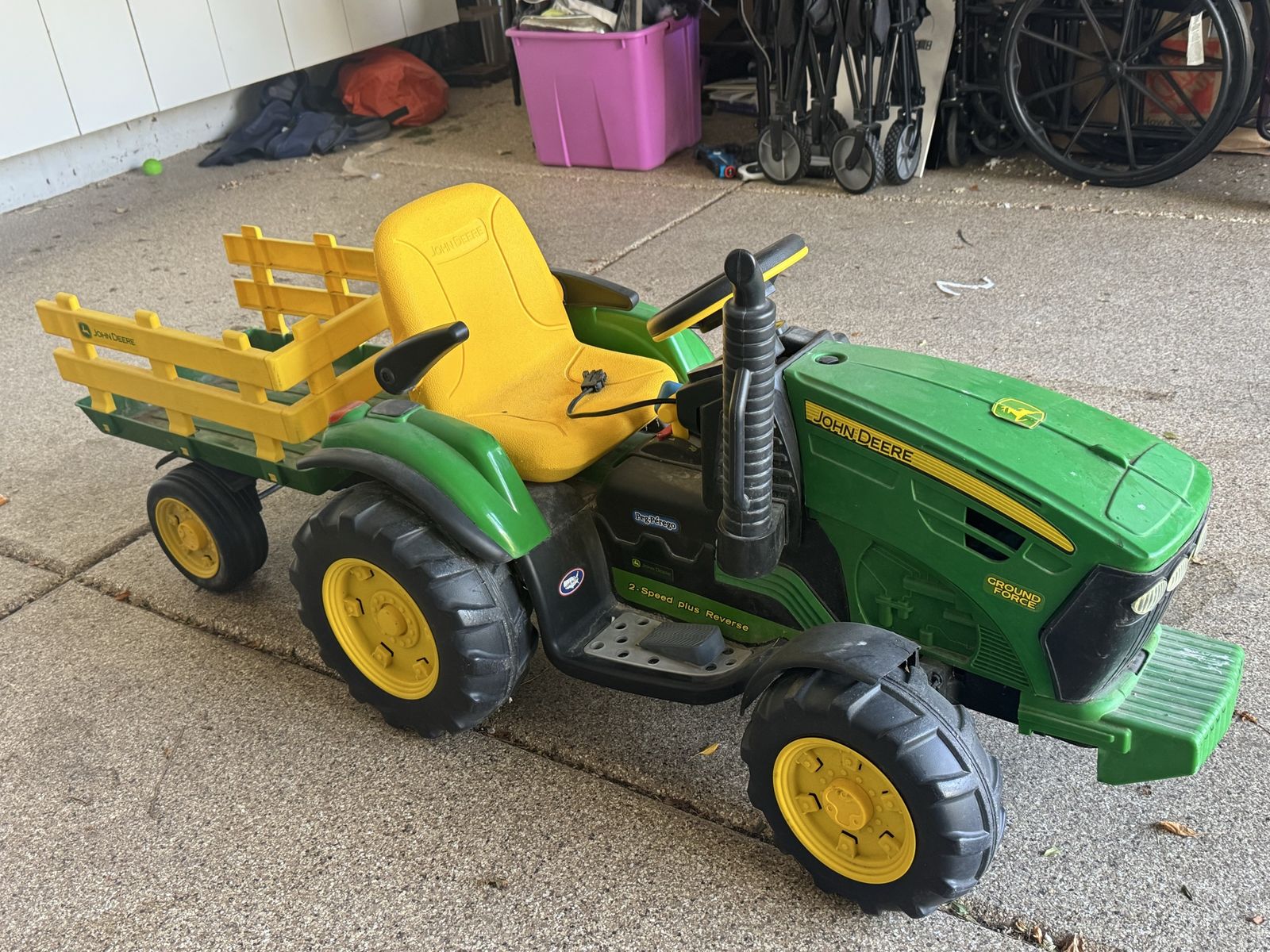 Peg Perego John Deere Ground Force 12V Battery-Powered Ride-On Tractor with Trailer