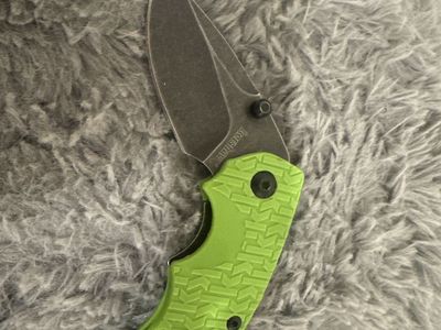 Green Kershaw knife