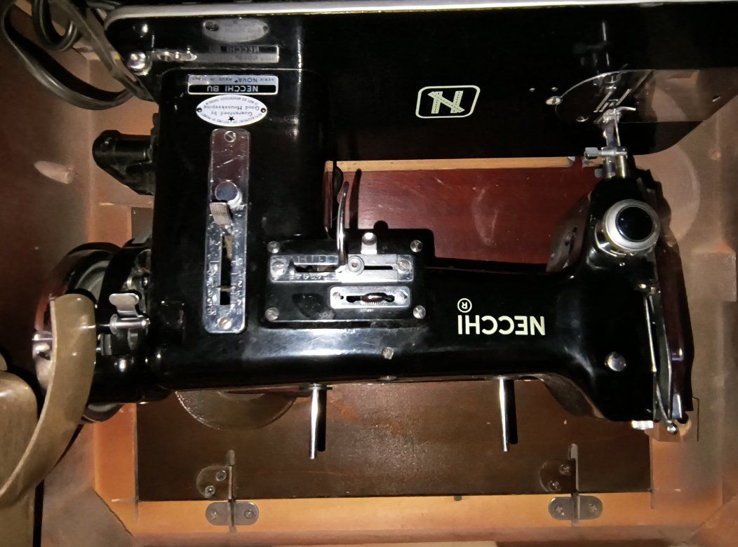 Main image 4