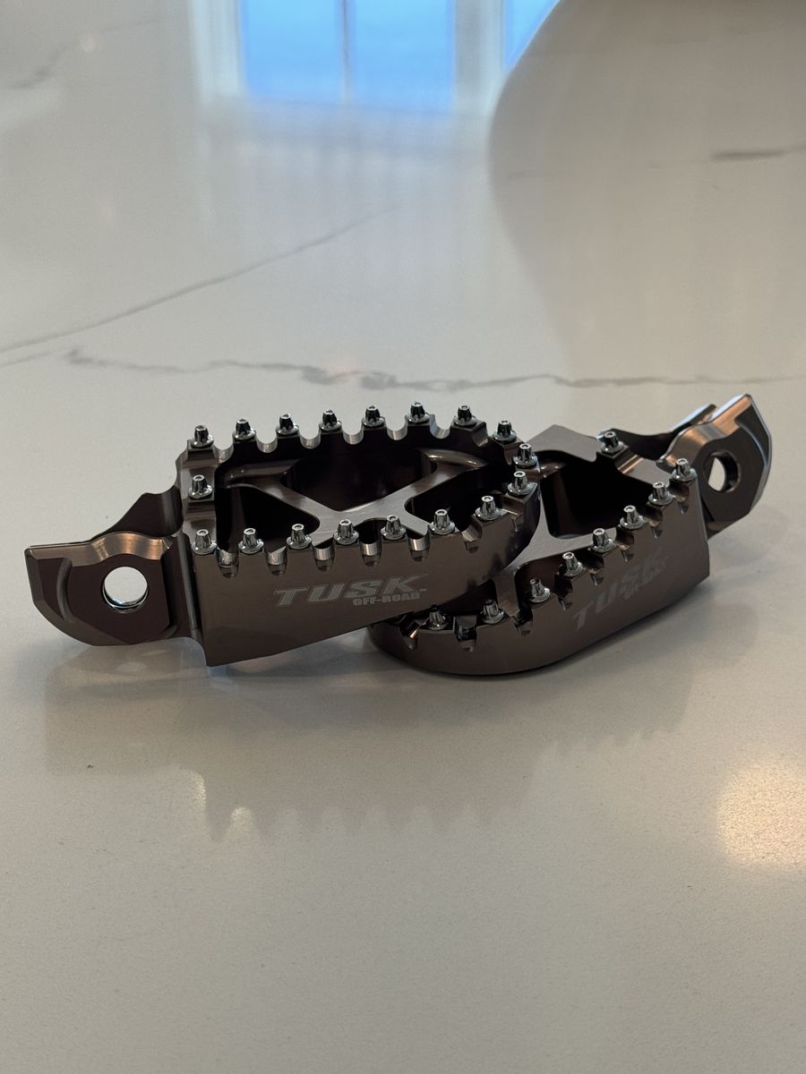 (Brand New) Tusk Dirtbike Pegs