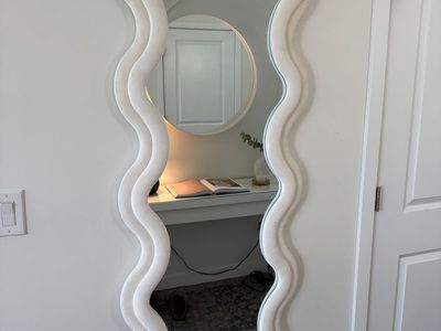 Modern Wavy Full-Length Mirror | Cream Velvet Frame