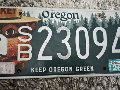 Oregon Smokey the Bear License Plate