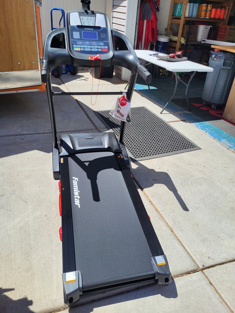 Famistar T532A Folding Treadmill 5.1HP True Brushless Motor***