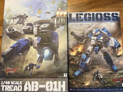 Sentinel RIOBOT Legioss Tread Mospeada Robotech