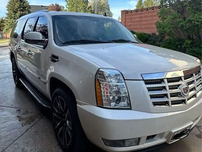2010 Cadillac Escalade ESV Luxury