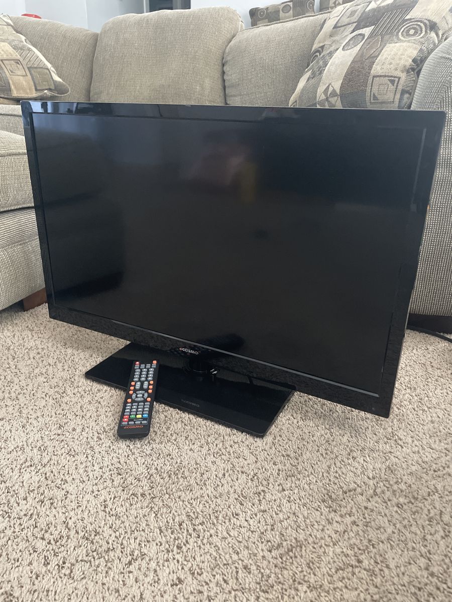 Tv 28x15 + remote