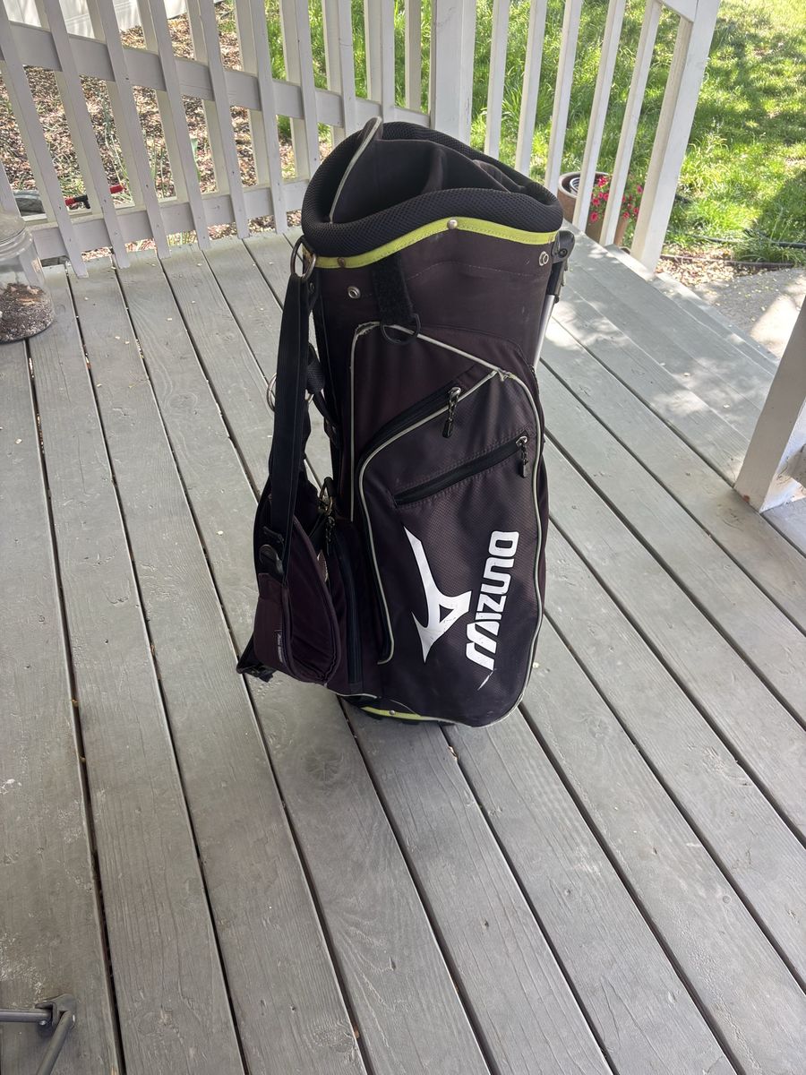 Mizuno Golf Bag (used)