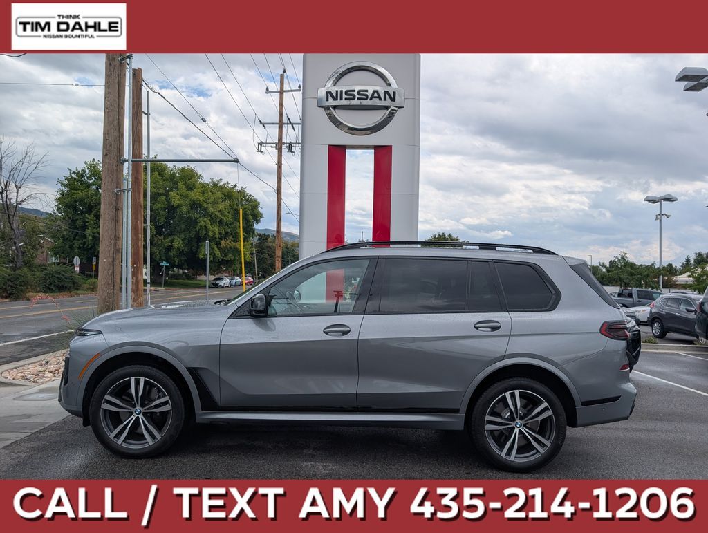 2024 BMW X7 M60i