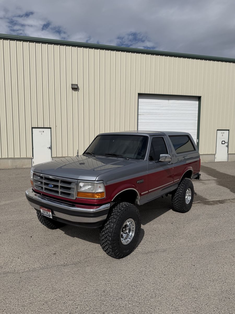 1995 Ford Bronco XLT