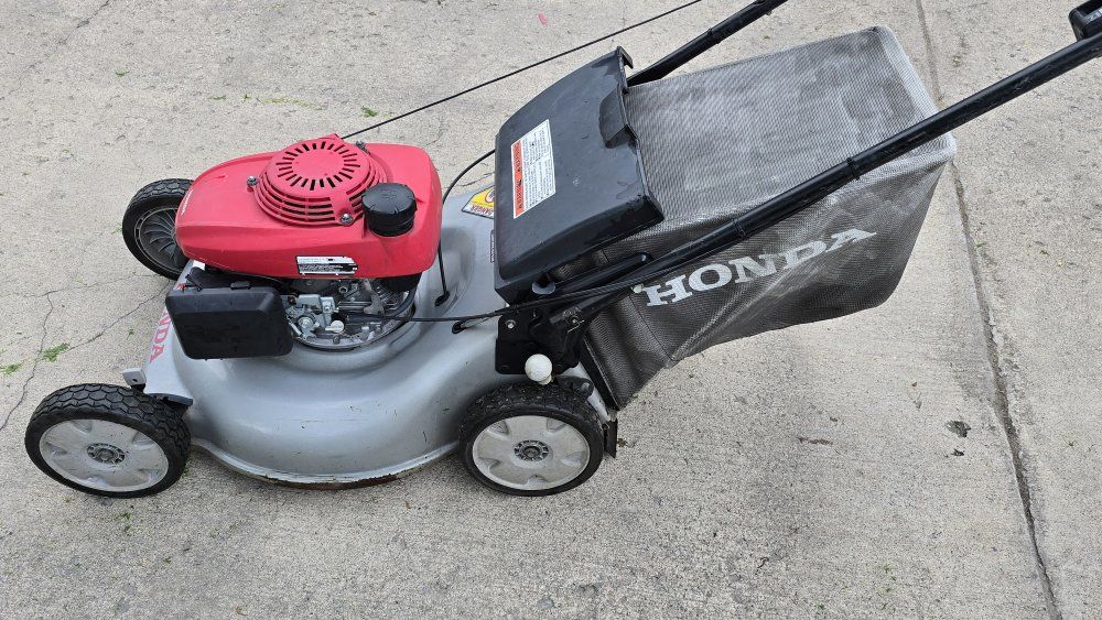 Honda lawn mower