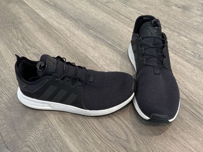 Adidas Shoes - Like New, Mens Size 9
