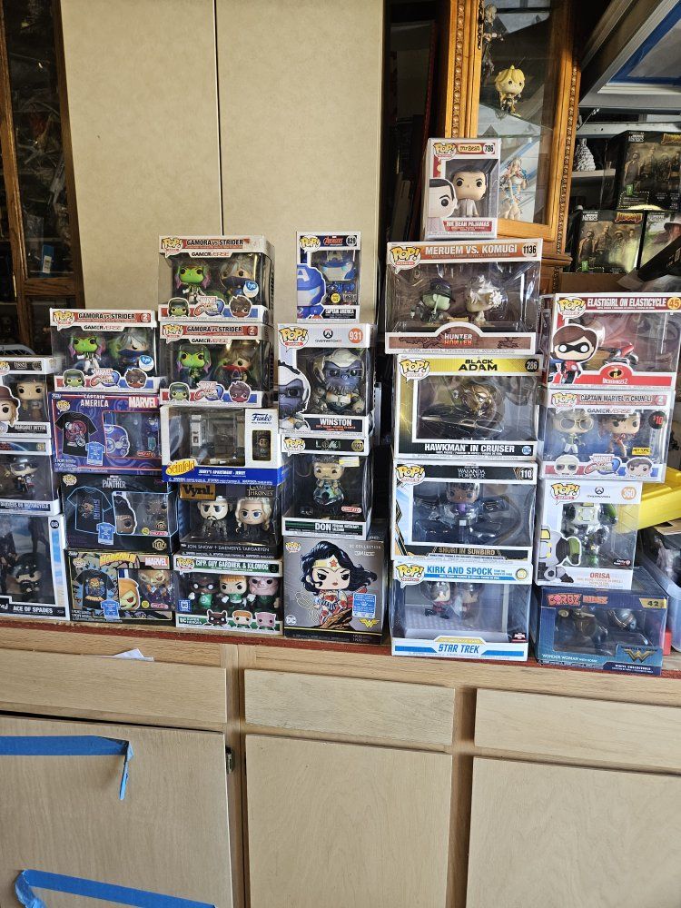 Funko Pop! Kirk & Spock Star Trek Vinyl Figure 2-Pack, Black Panther Shuri Sunbird #110, Hawkman #114