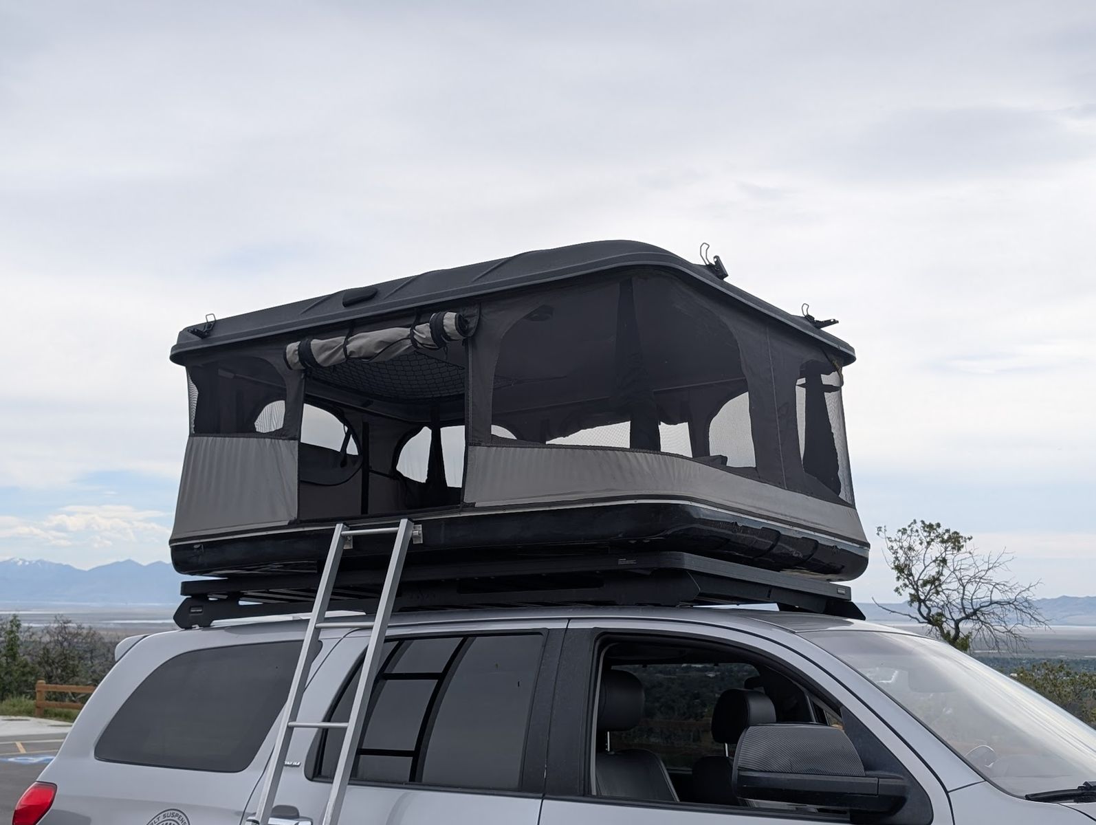 James Baroud RTT Grand Raid XL Rooftop Tent — Raptor-Lined — Includes Awning, Ladder + Front Runner Mounts