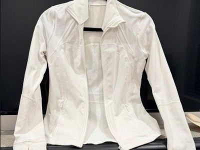 Lululemon Define Jacket White Women’s Size XS Zip Athletic Jacket Clean No Stains
