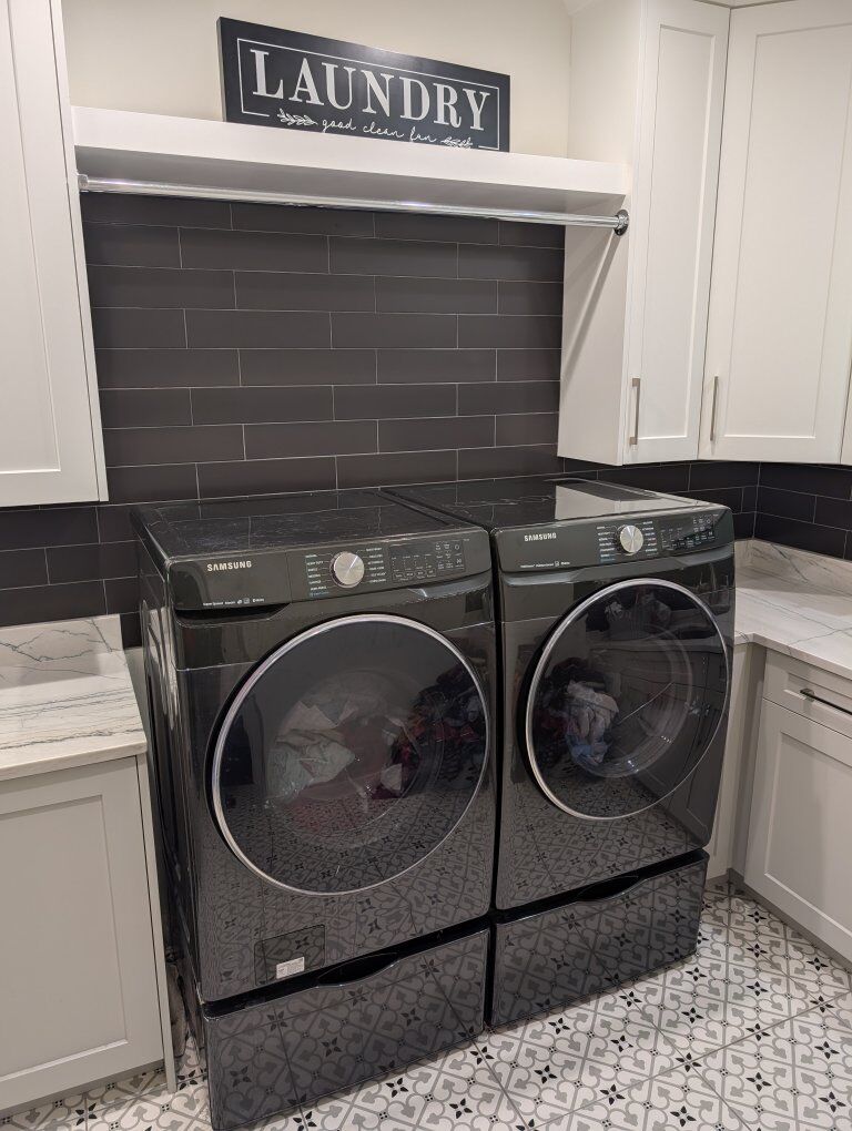 Samsung Front Load Dryer w/ Pedestal + Free Washer