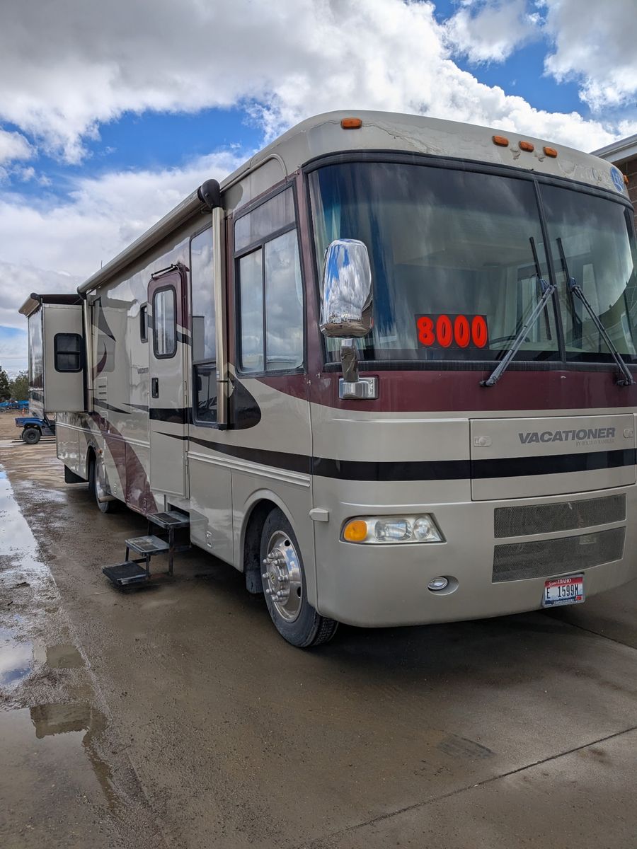 2004 Vacationer 36 DBD