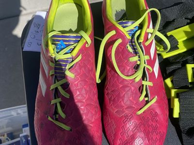 Soccer cleats