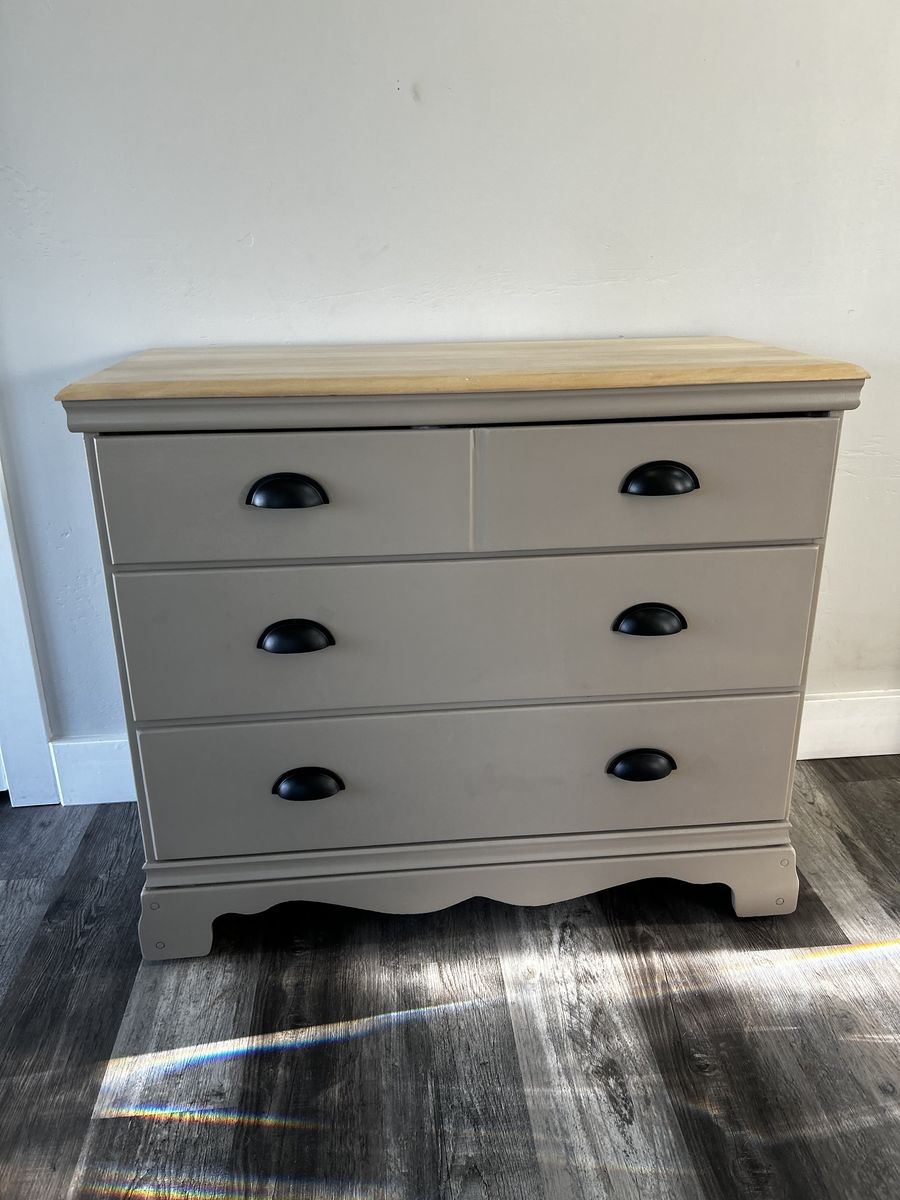 3 Drawer Maple Dressser