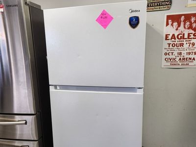 GREAT BRAND NEW! MIDEA TOP AND BOTTOM FRIDGE!