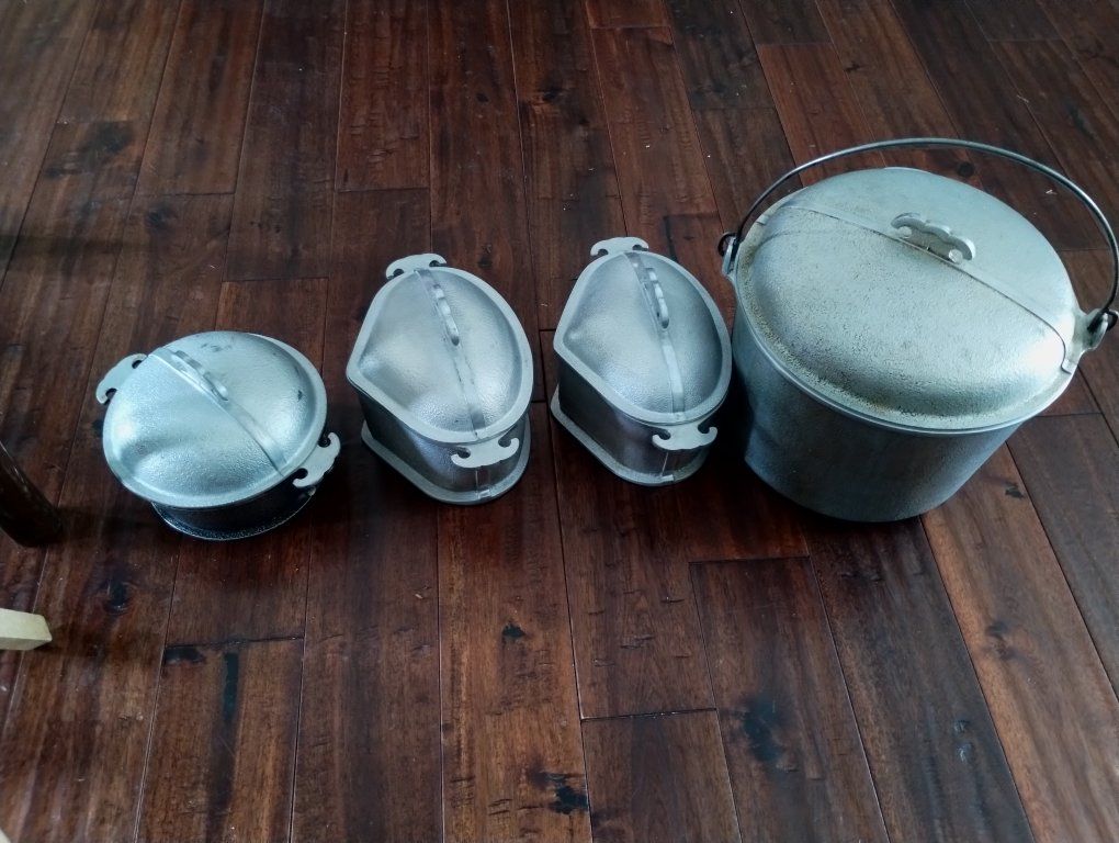 Vintage Cast Aluminum Wagner Magnalite Dutch Oven and Roaster Pot Set