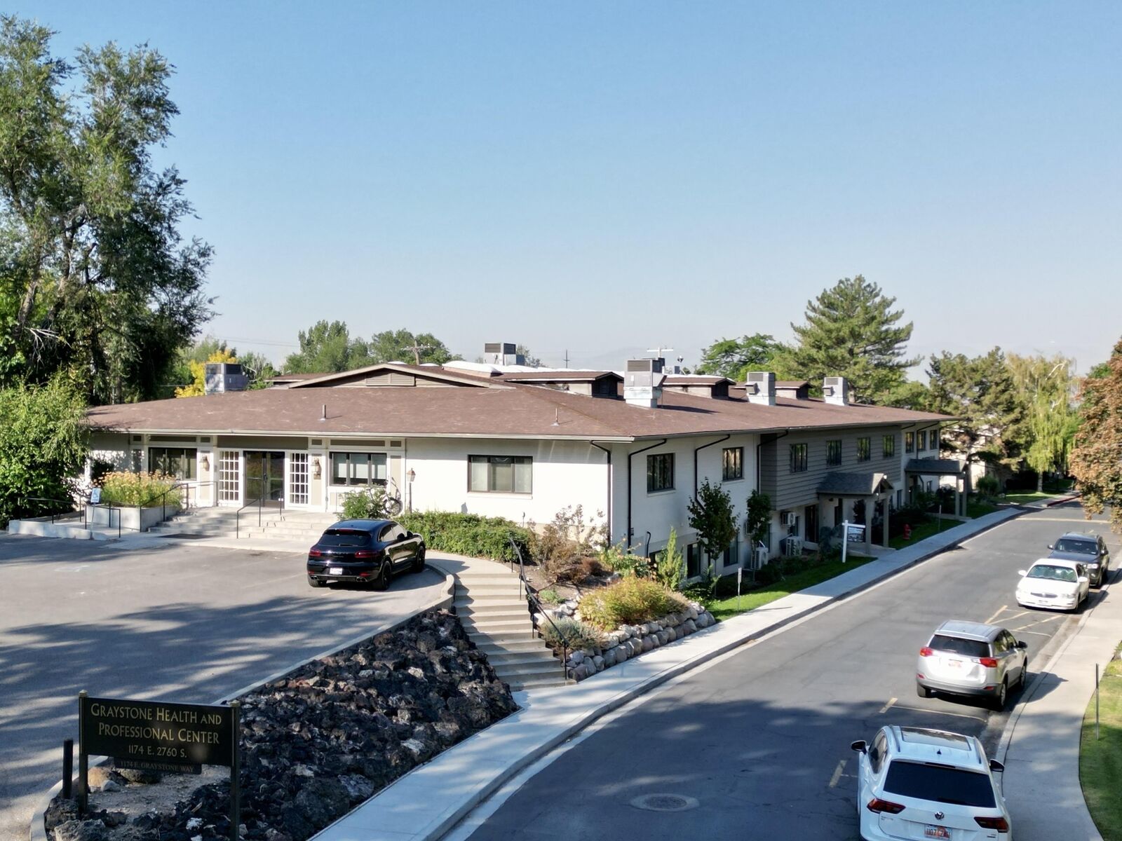 Truly Classic Sugarhouse Personal Office