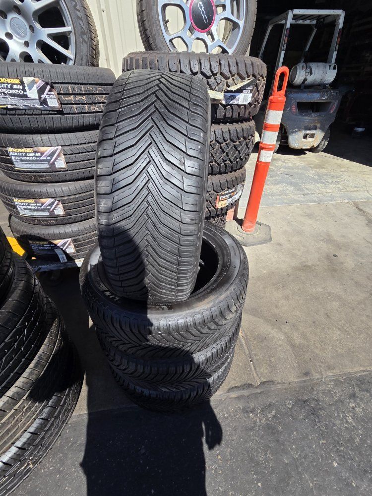 SET OF 205/55R16 MICHELIN CROSSCLIMATE 2