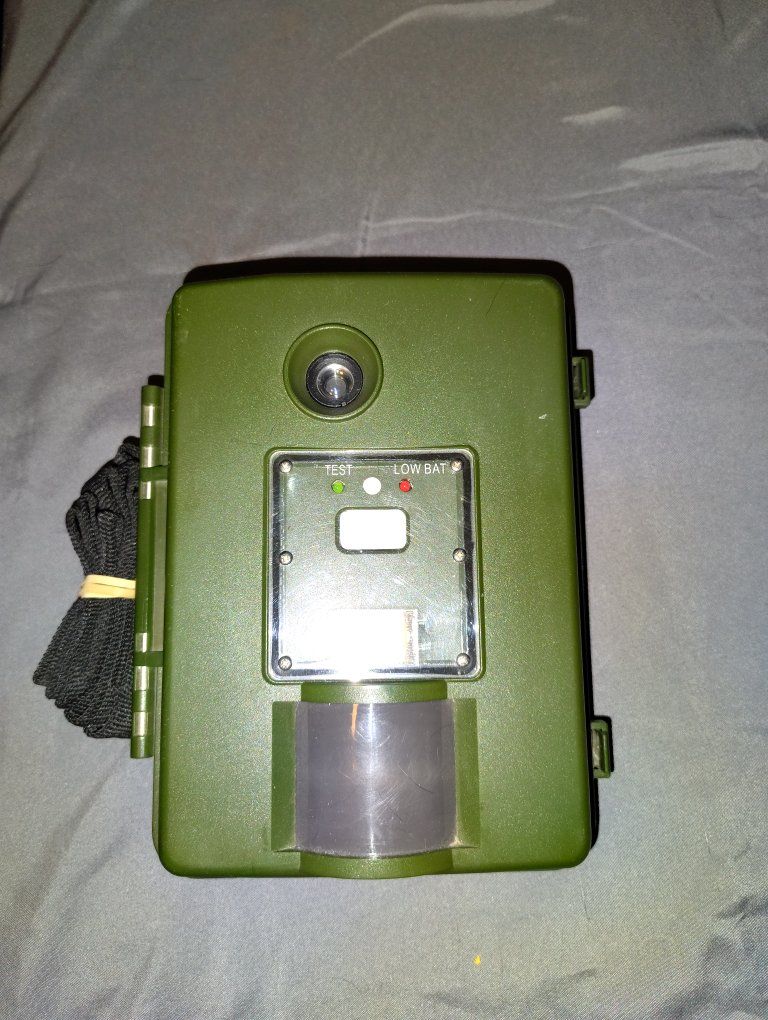 Outdoor Trail Camera - Motion Activated, Wildlife Surveillance, Green