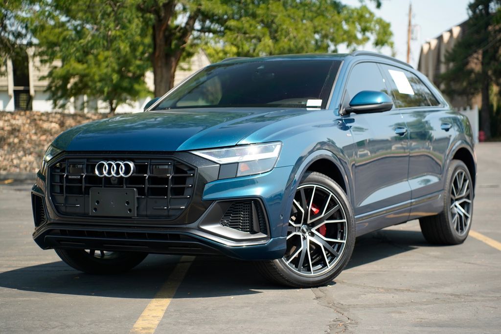 2020 Audi Q8 quattro Premium Plus 55 TFSI