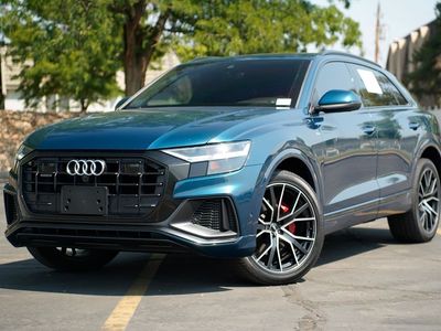 2020 Audi Q8 quattro Premium Plus 55 TFSI