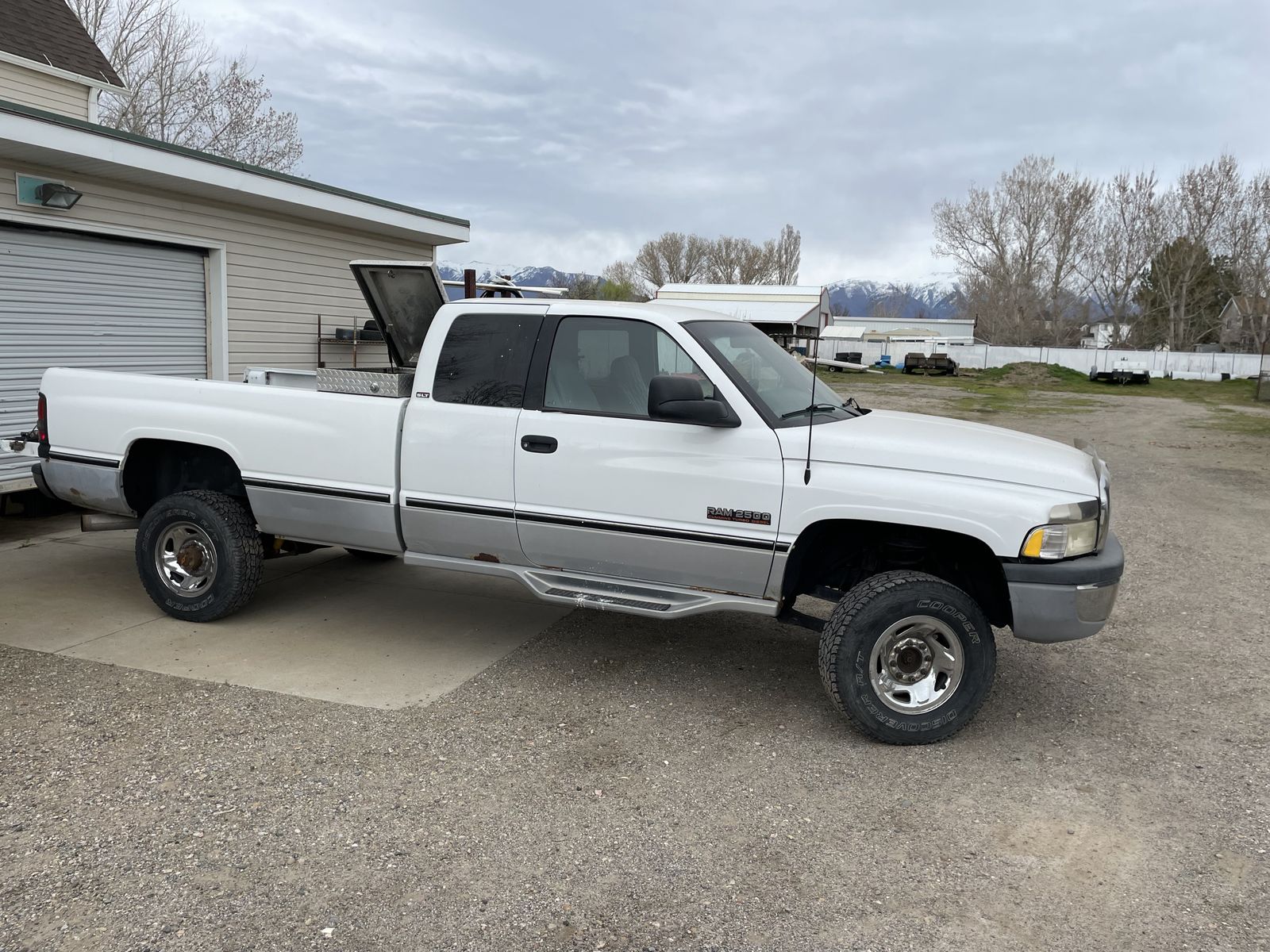 1997 DODGE RAM 2500 SLT