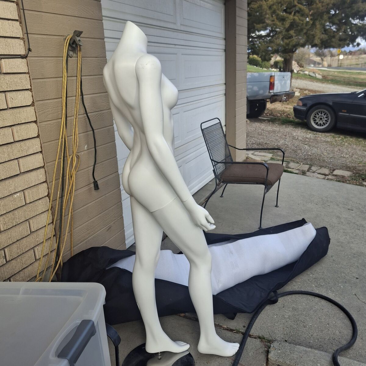 mannequin w bag base mint