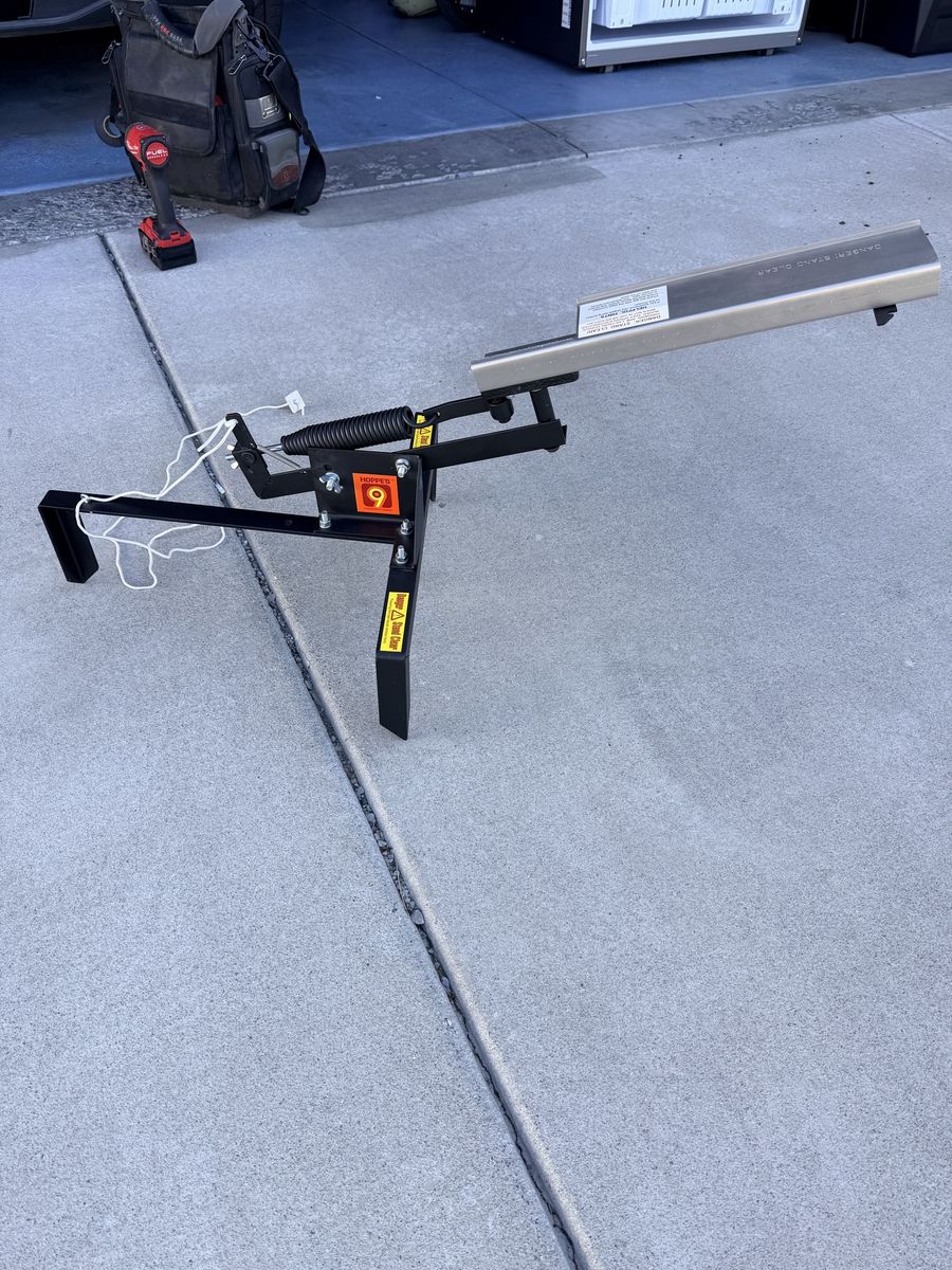Hoppes 9 Clay Target Thrower Trap