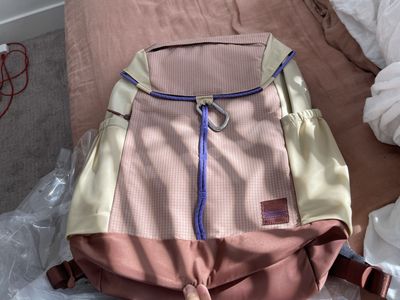 Lululemon front click backpack 21L