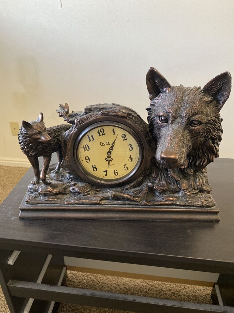 Ornamental Wolf Clock