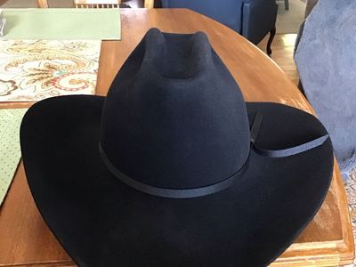 Kendall’s 30x cowboy 71/4 hat