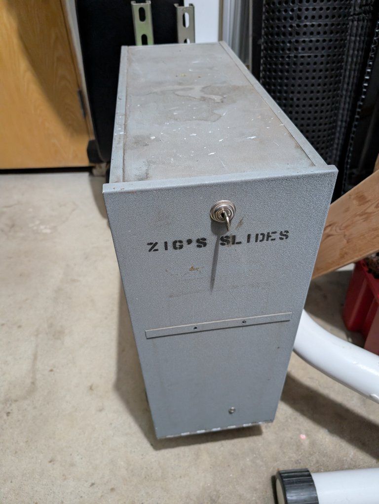 Main image 3