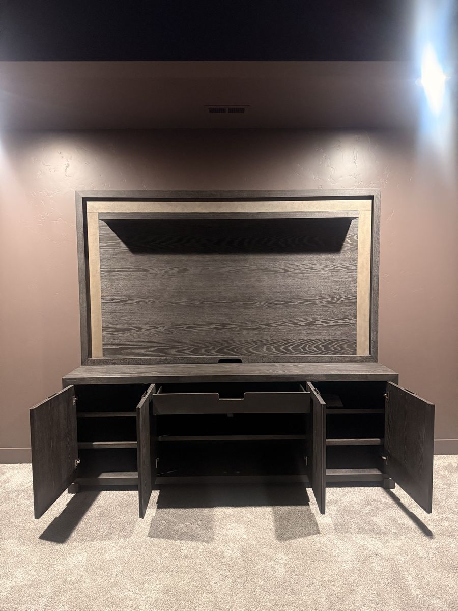 Main image 3