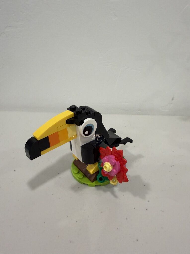 Lego Tropical Toucan