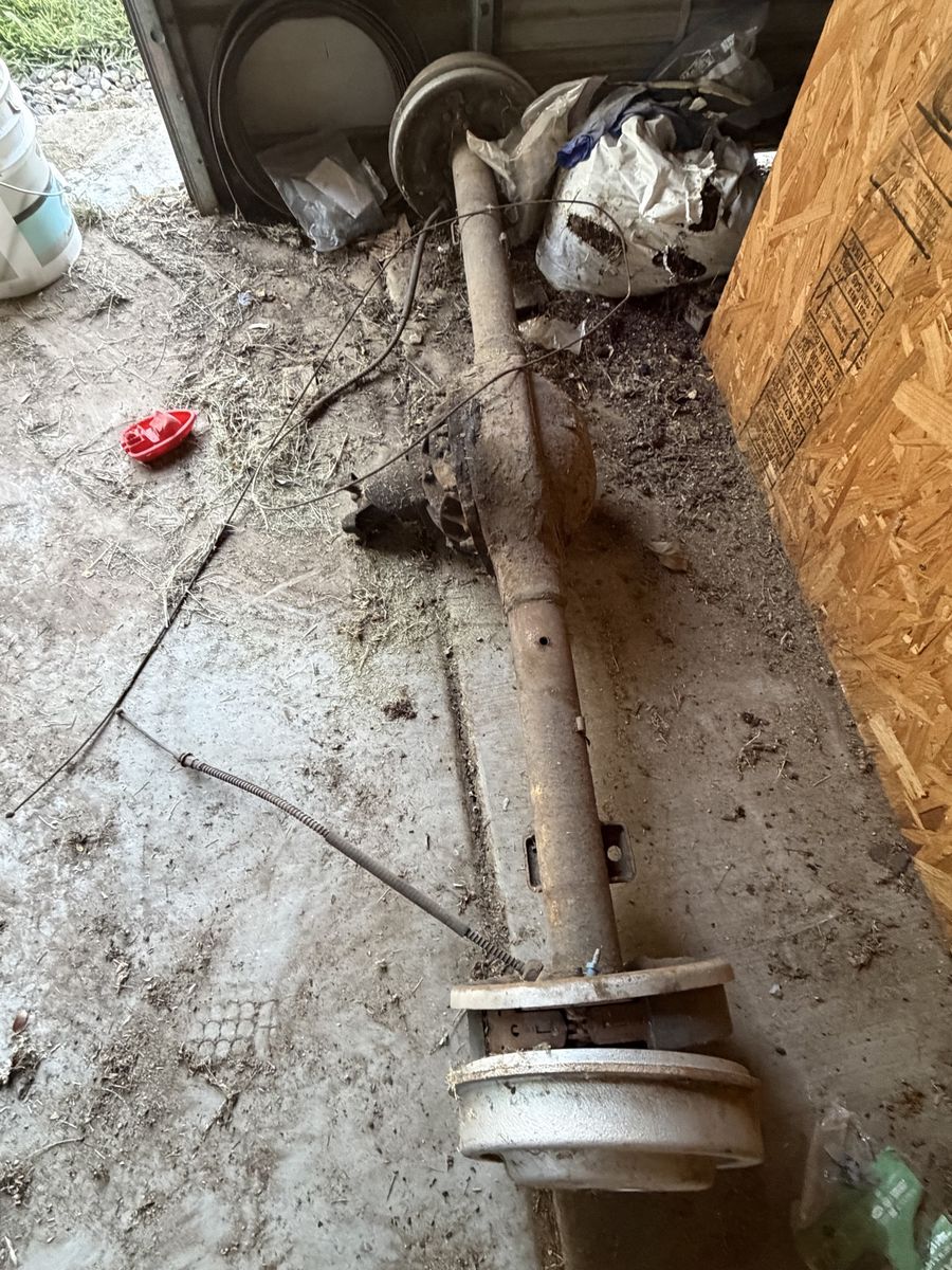 1969 Mustang Rear Axle Assembly with new Brakes 