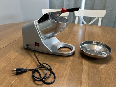 Electric Ice Shaver Machine w/ Stainless Steel Bowl - Perfect for Snow Cones & Shaved Ice