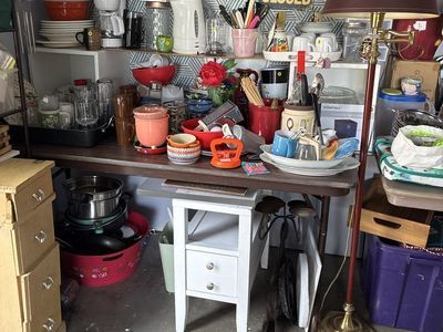 Garage sale today from now to 3 pm