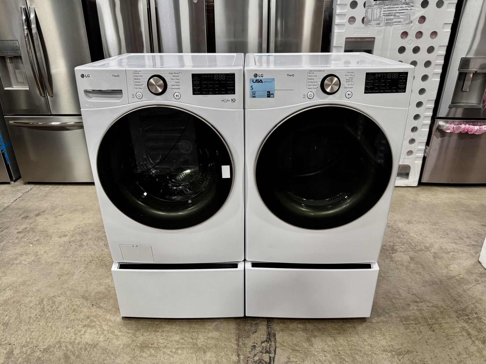 LG FRONT LOAD WASHER AND DRYER WITH STEAM