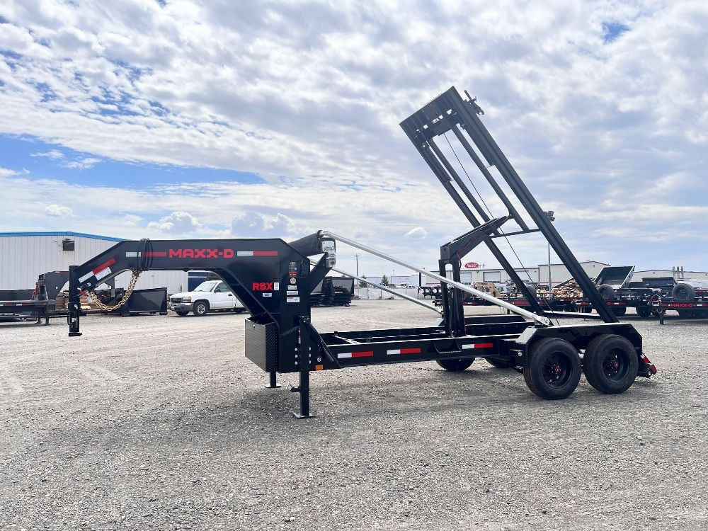 2027 MAXX-D RSX Gooseneck Rolloff trailer