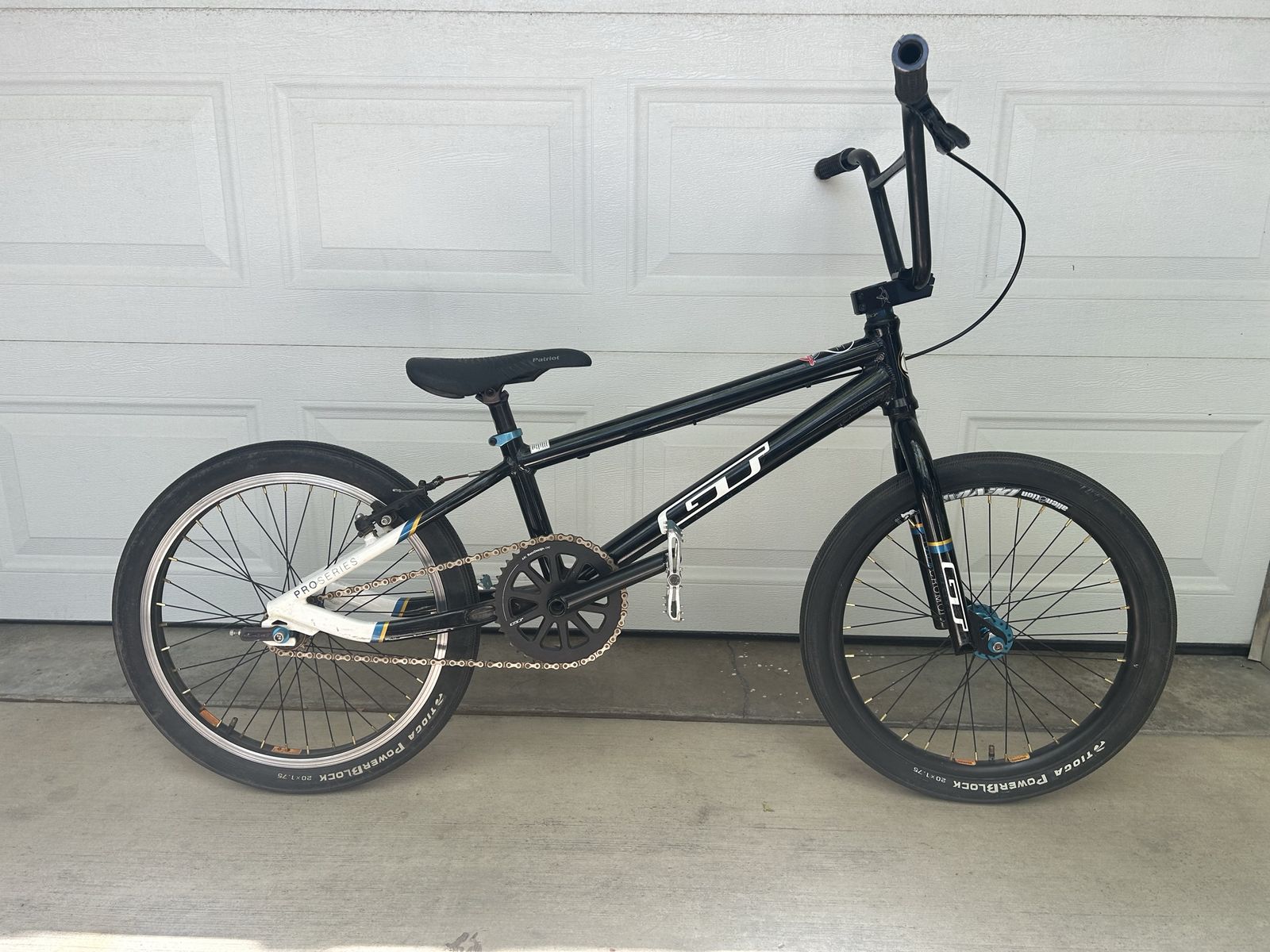 GT Pro Series 20.5”