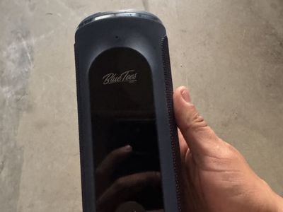 Blue tees speaker