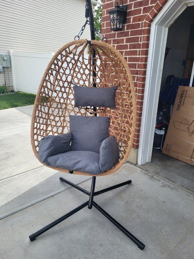 Indoor/Outdoor Wicker Hanging Egg Chair w/Cushions