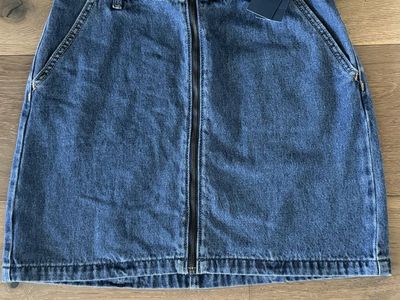 HOLLISTER DENIM SKIRT- NEW! SZ 5